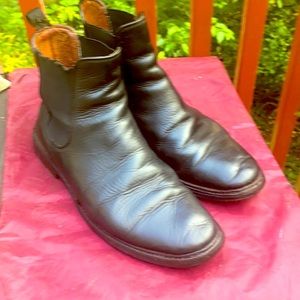 Frye boots rarely worn kept in great condition